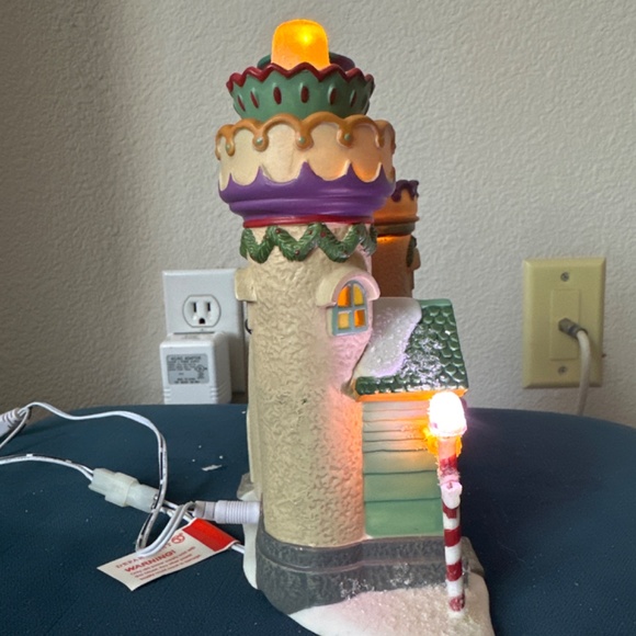 Vintage North Pole series department 56 gummy gumdrop factory - Picture 6 of 6